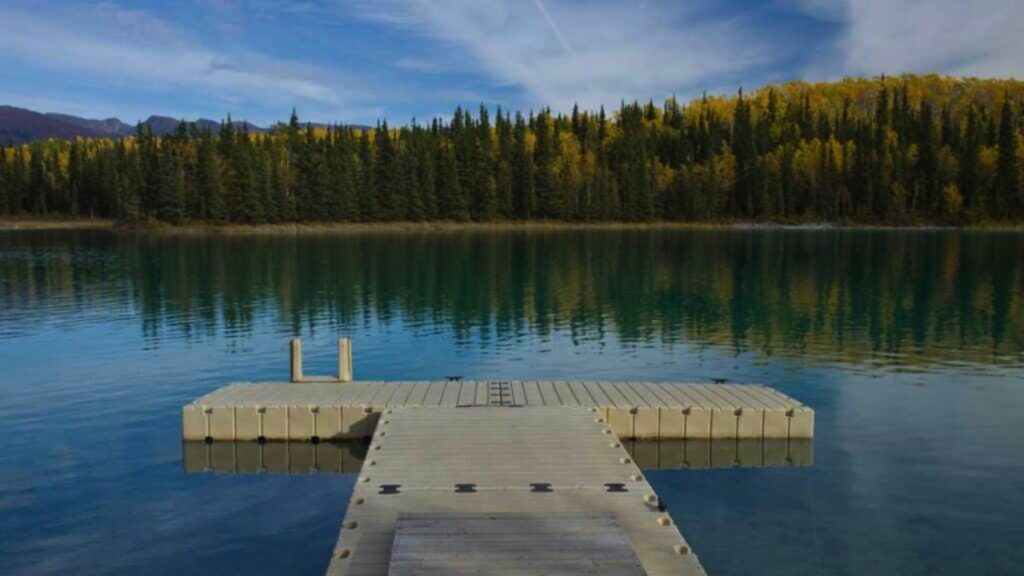 Boya Lake