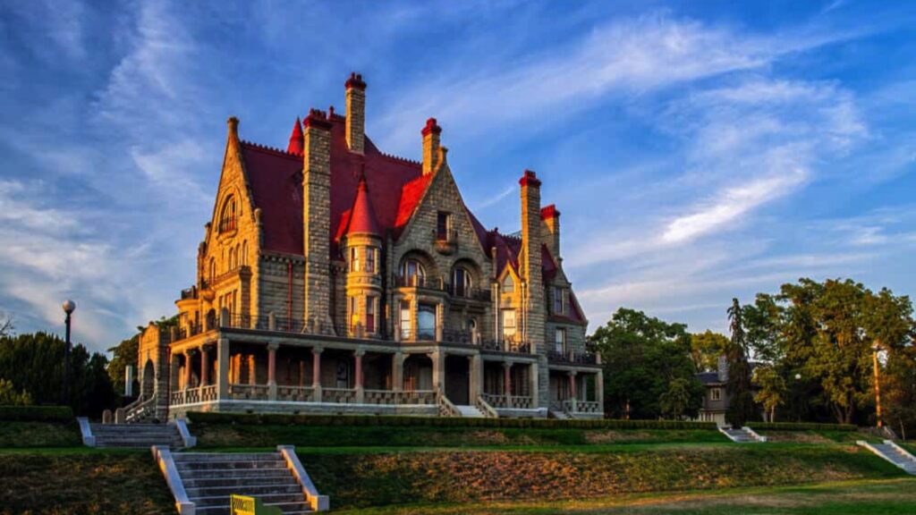 small castle things to do in victoria bc
