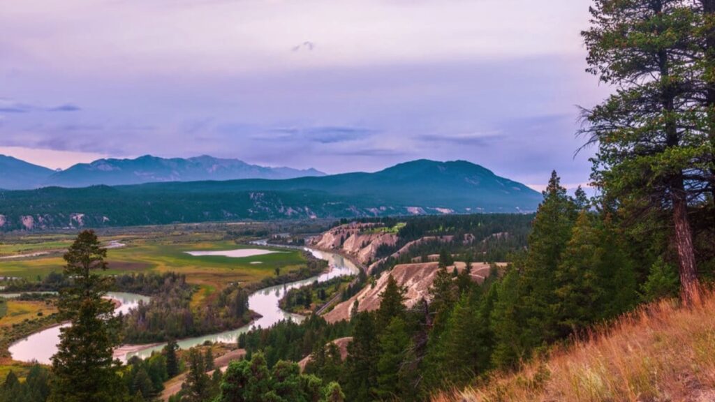 view of the columbia river